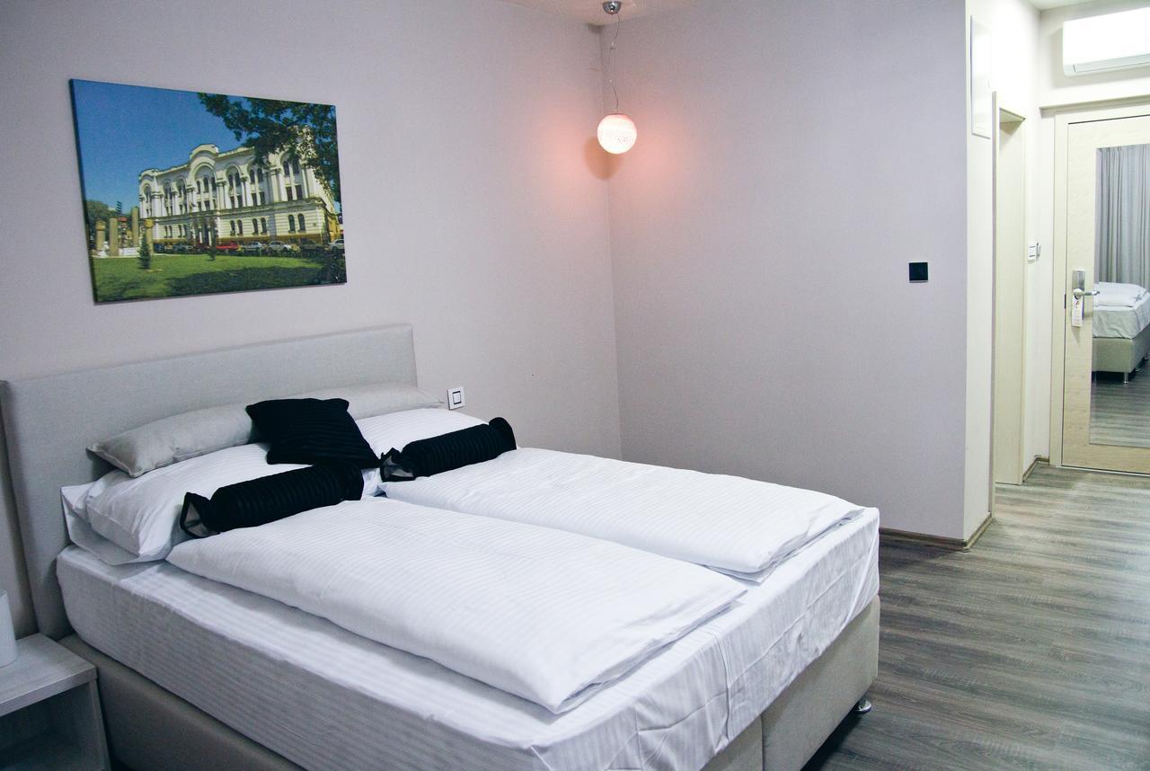 Hotel Bakarni Lonac Brčko 外观 照片