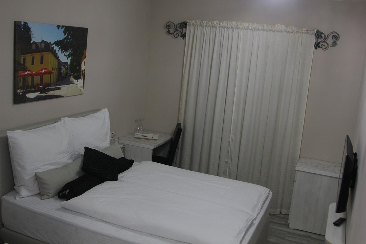 Hotel Bakarni Lonac Brčko 外观 照片