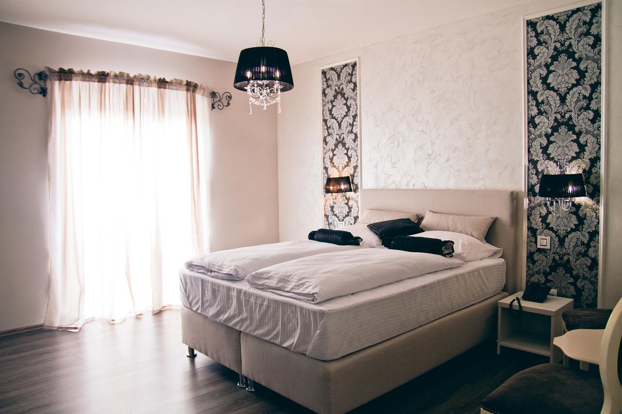 Hotel Bakarni Lonac Brčko 外观 照片