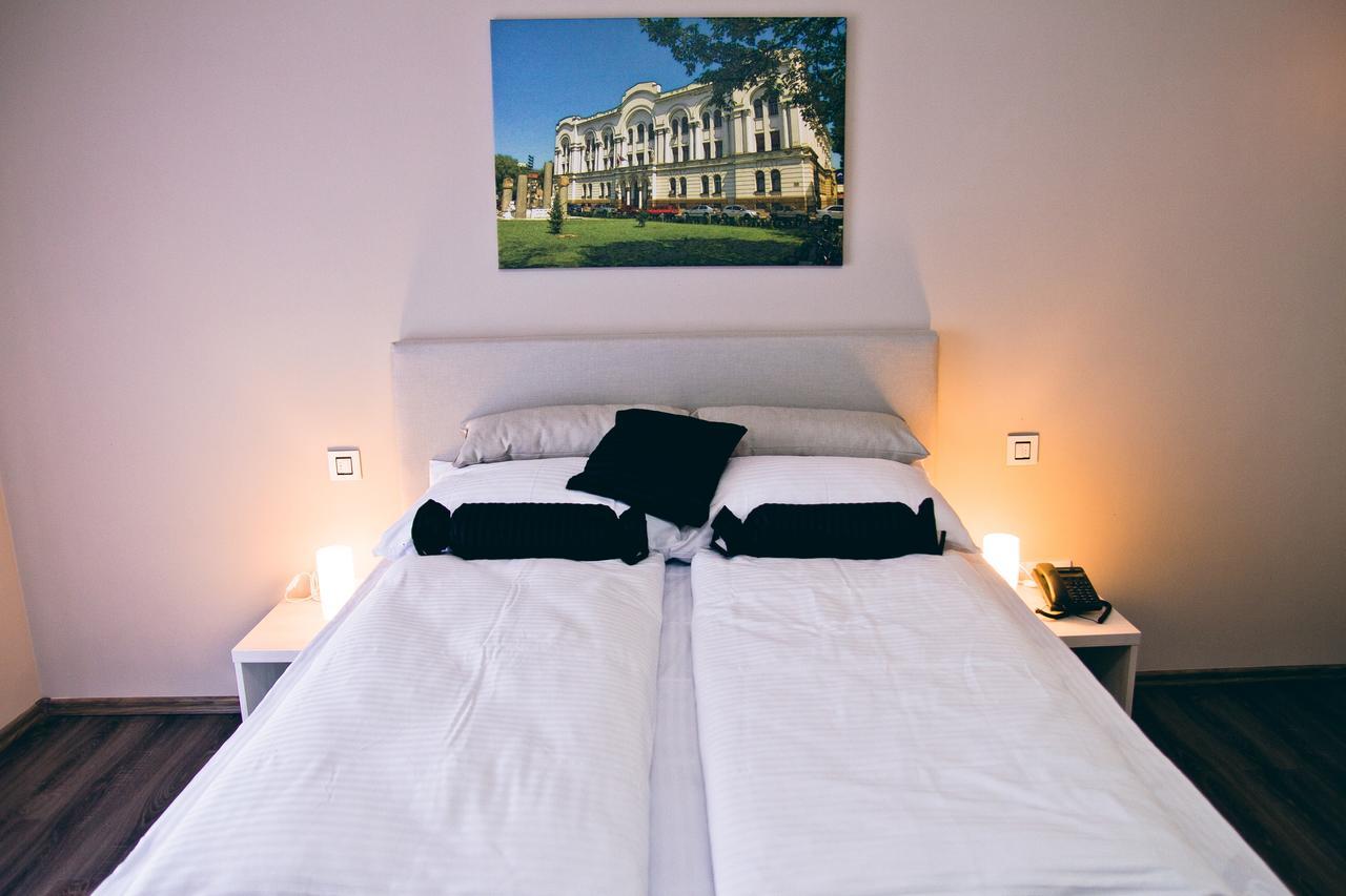 Hotel Bakarni Lonac Brčko 外观 照片